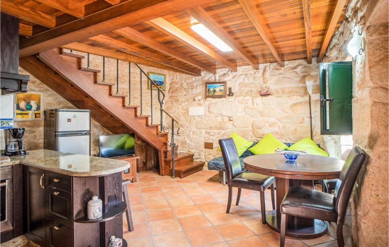 2 Bedroom Amazing Home In Muros Extérieur photo