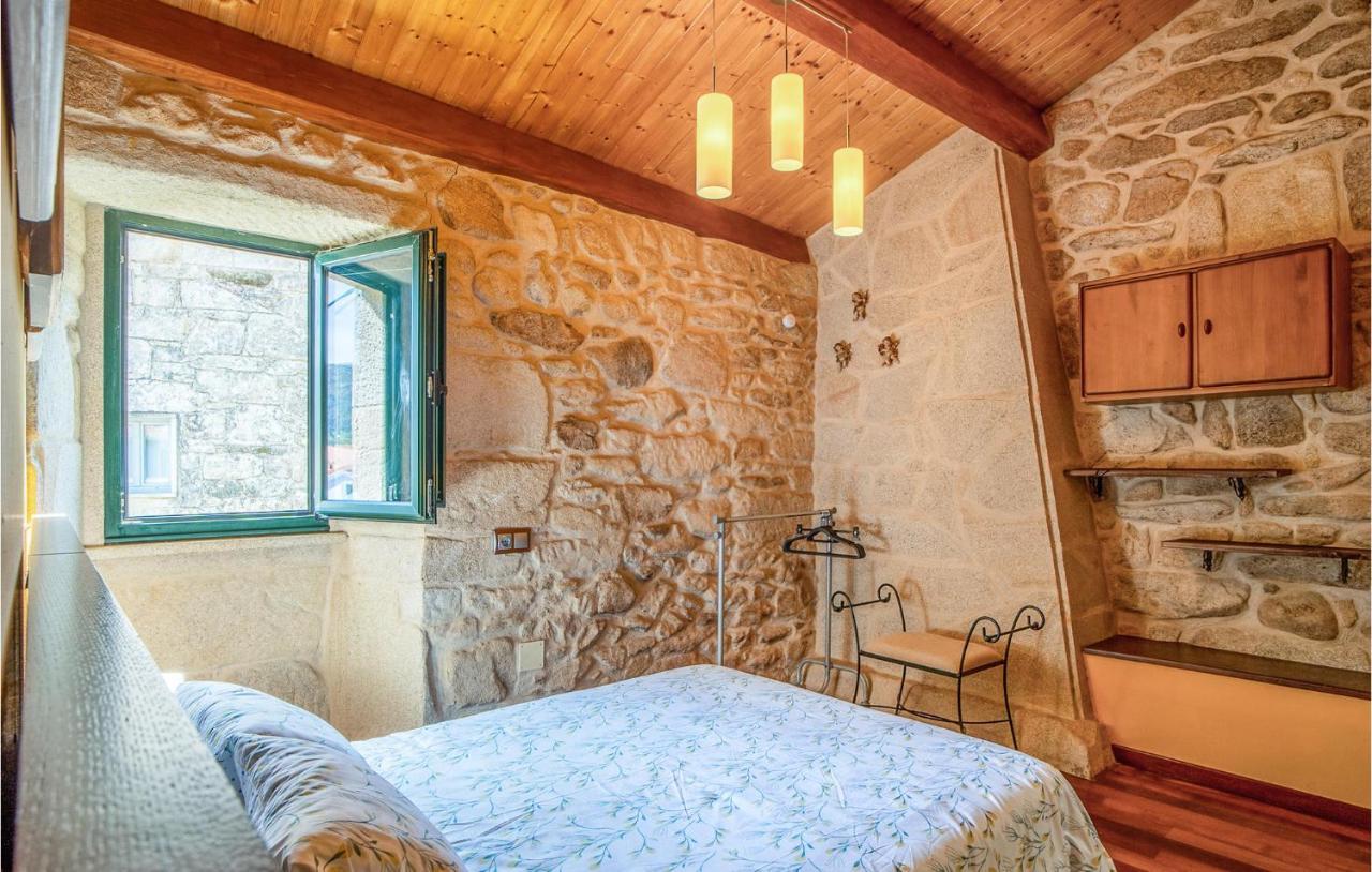 2 Bedroom Amazing Home In Muros Extérieur photo