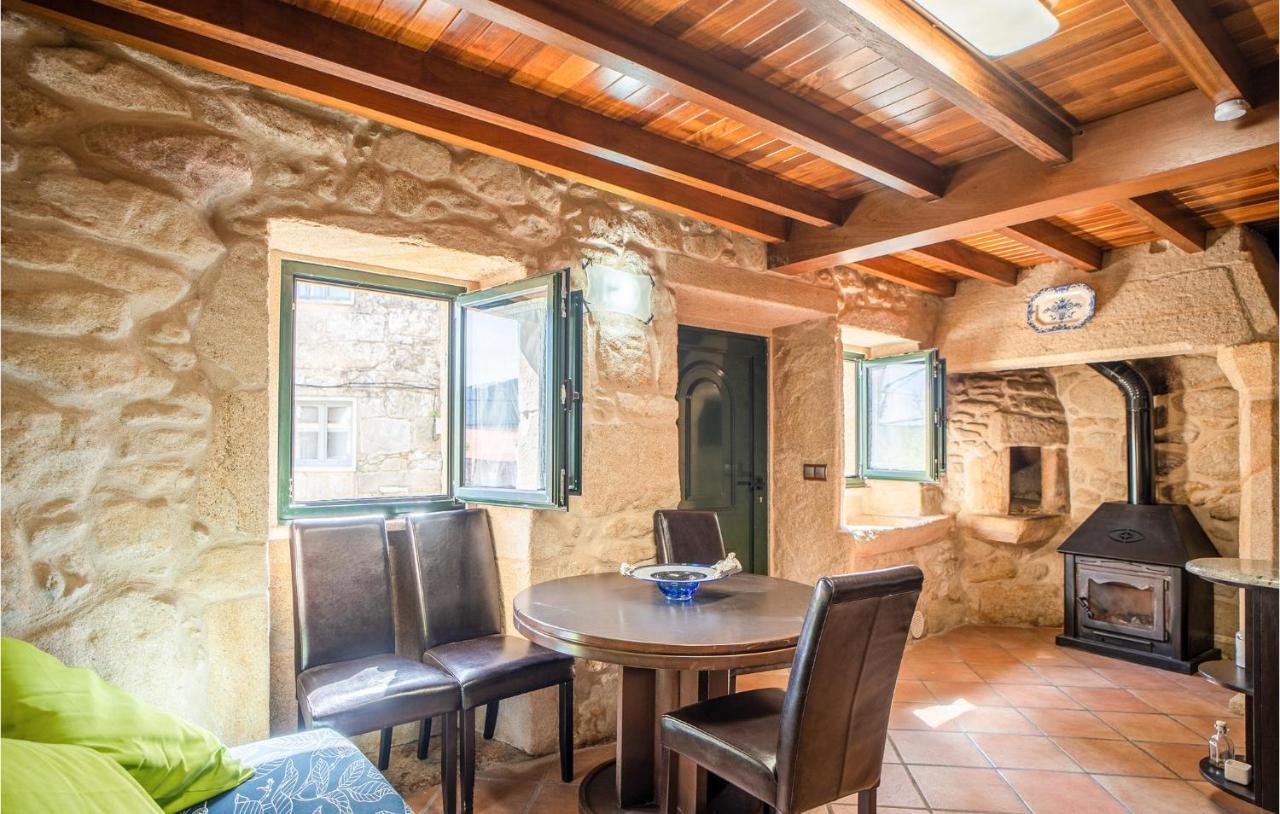 2 Bedroom Amazing Home In Muros Extérieur photo