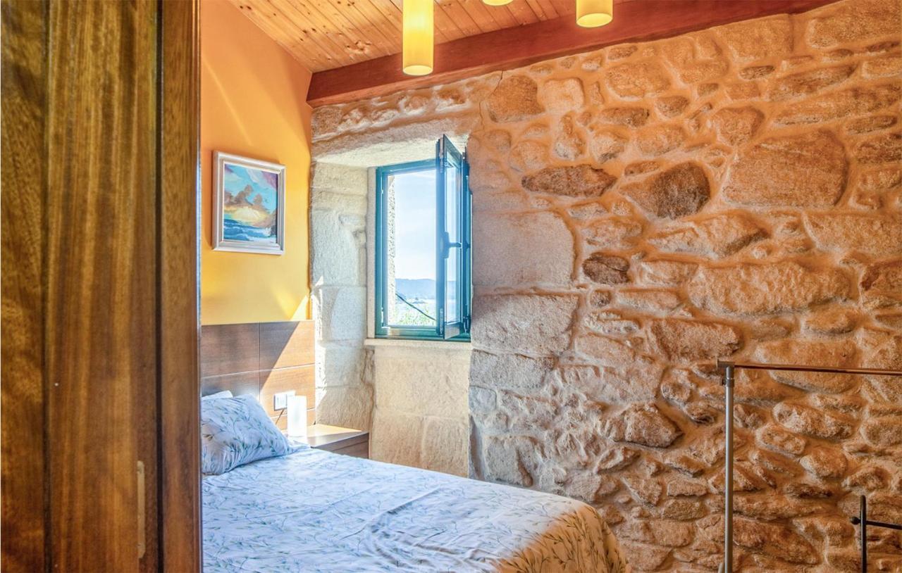 2 Bedroom Amazing Home In Muros Extérieur photo