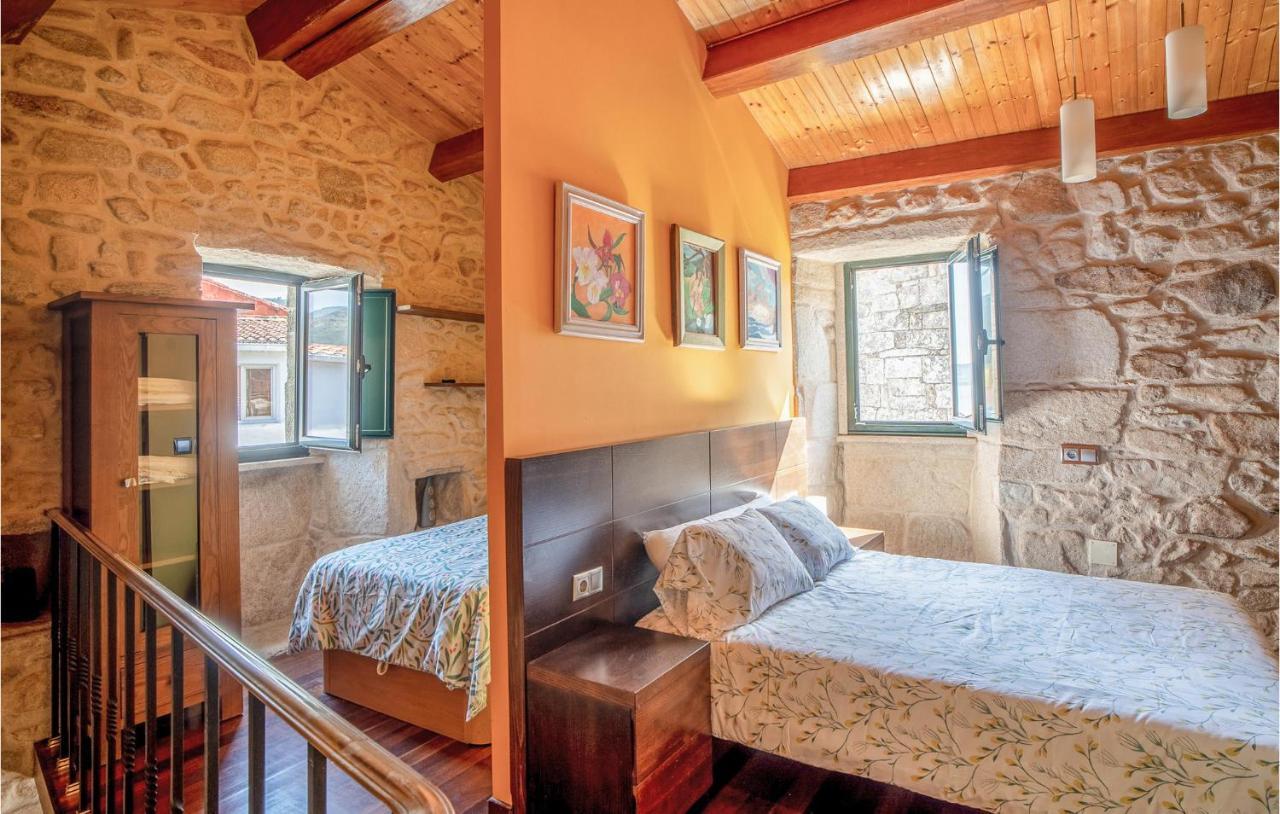 2 Bedroom Amazing Home In Muros Extérieur photo
